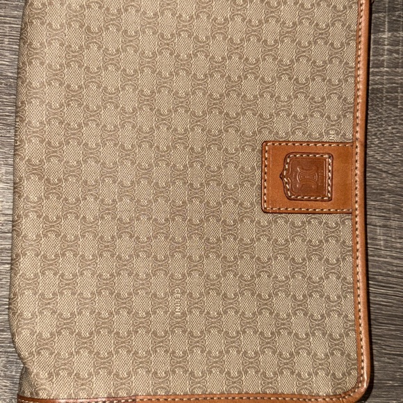 Celine Tan and Brown Macadam clutch - Picture 4 of 5